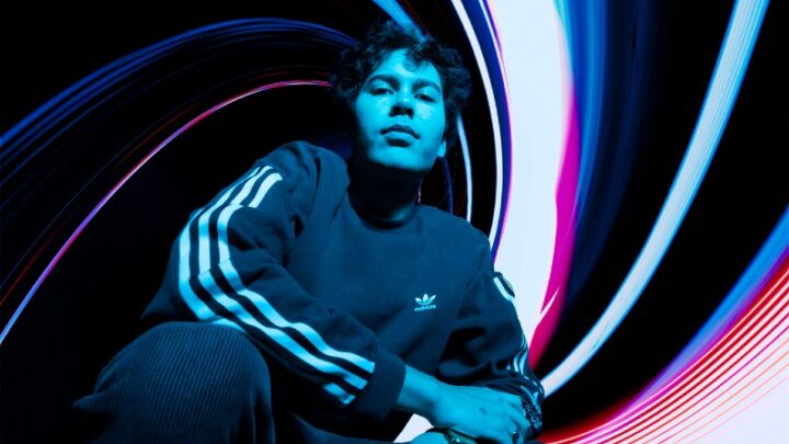 ‘MOVIN’ ON’ IS THE NEW SINGLE FROM TEZ CADEY IN COLLABORATION WITH KHAMSIN & MAJEUR MINEUR!